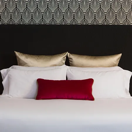 The Allegro Royal Sonesta Loop Hotel
