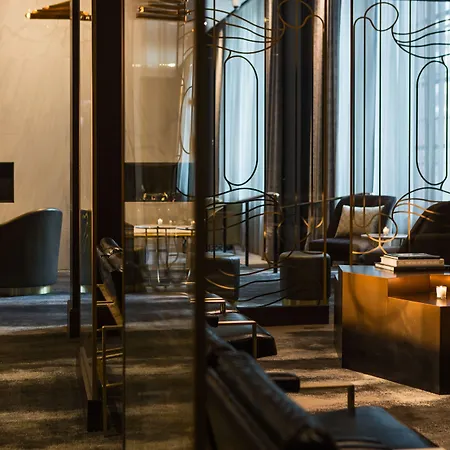 The Allegro Royal Sonesta Loop Hotel