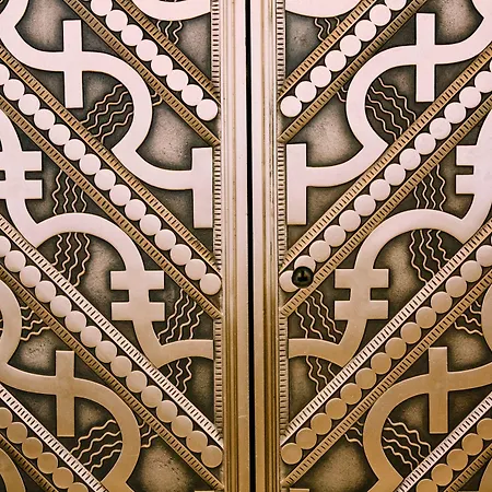 The Allegro Royal Sonesta Loop Hotel
