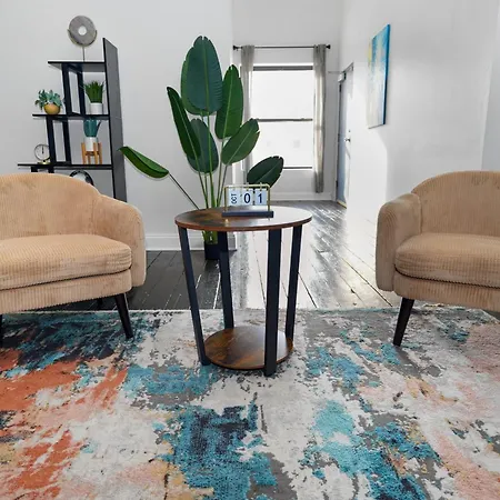 Luxury 5br South Loop With Pool Table And Optional Parking Near Mccormick Place, Field Museum And Soldier Field Apartment