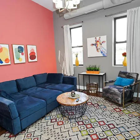 Spacious 420-friendly 2br Retreat Near Mccormick Place, Grant Park And Soldier Field