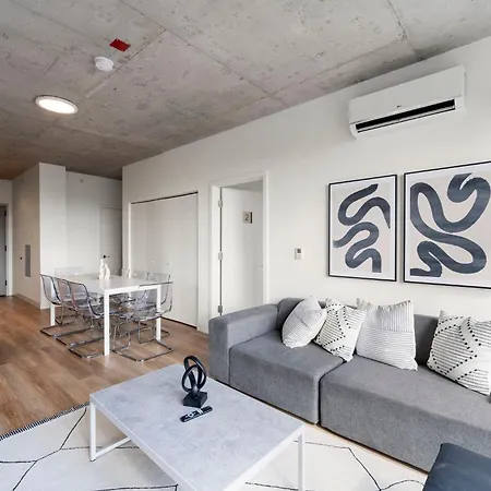 Brand New 4br In Heart Of Hotel *