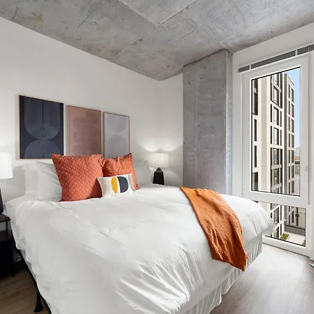 Hotel Brand New 4br In Heart Of