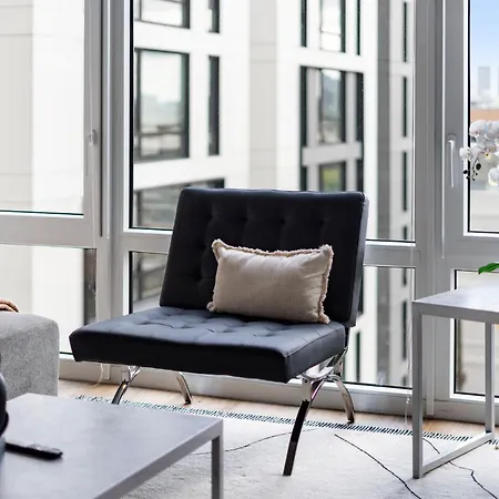 Brand New 4br In Heart Of Hotel
