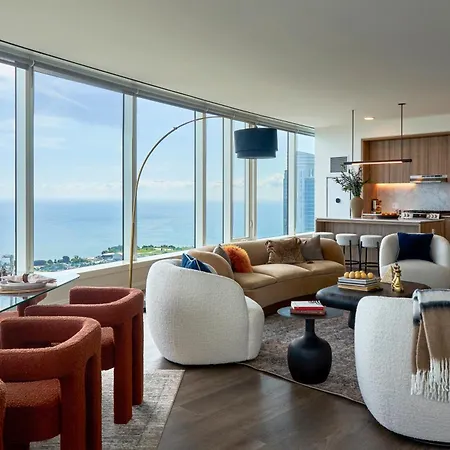 Lux Apts With Views And Amenities * Chicago