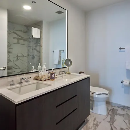 Apartment Lux Apts With Views And Amenities *