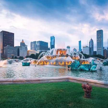 Hotel & Chicago-downtown By Ihg