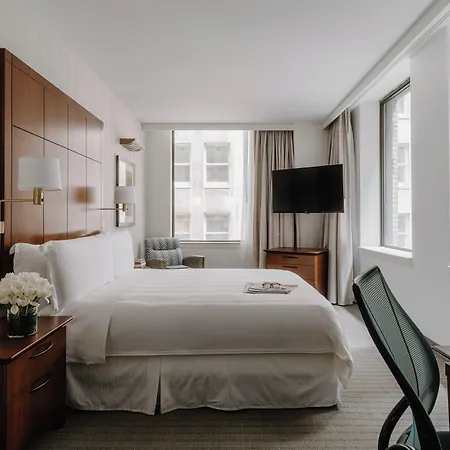 Loop Hotel 4*