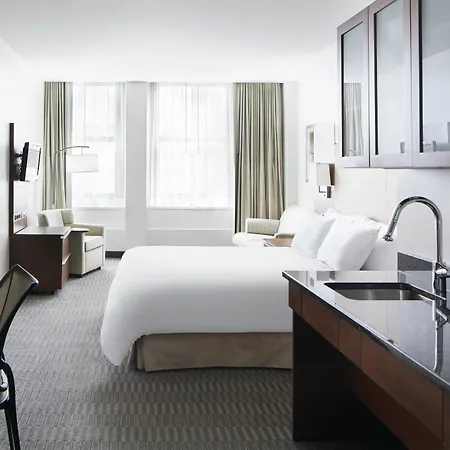 Hotel Club Quarters Wacker At Michigan,
