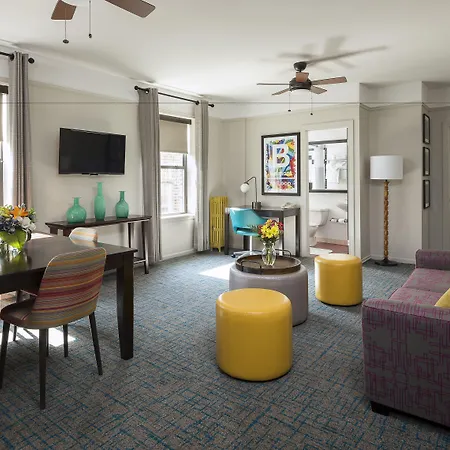Hotel City Suites Hotel 3*