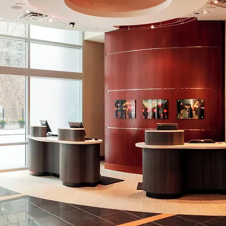 Courtyard By Marriott Downtown/magnificent Mile 3*