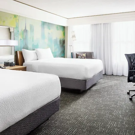Hotel Courtyard By Marriott Downtown/magnificent Mile