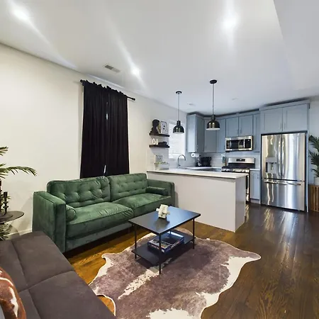 Holiday home Loft With Chefs Kitchen A Balcony And Onsite Parking