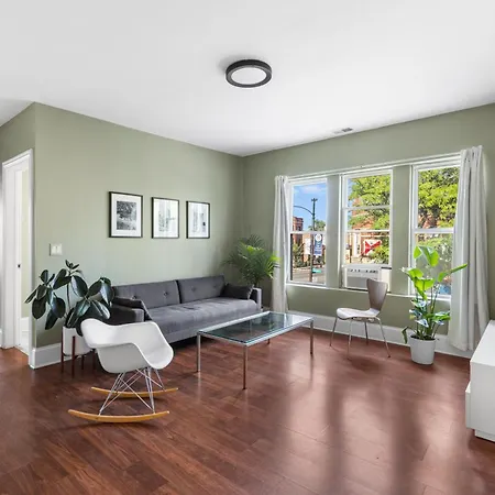 3835 W North #2 Chicago
