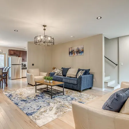 2 Mi To South Shore Beach: Urban Retreat W/ Yard *