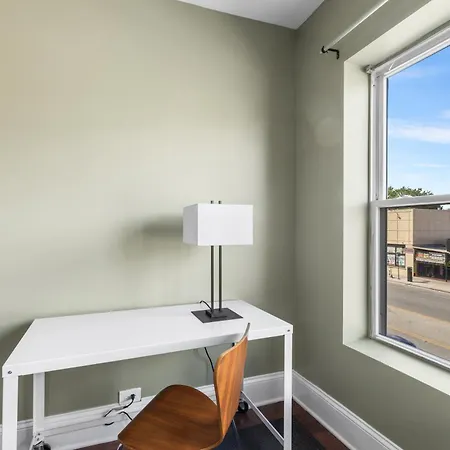 Homestay 3835 W North #2