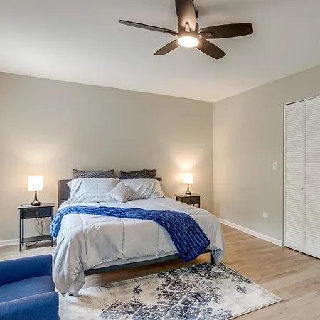 2 Mi To South Shore Beach: Urban Retreat W/ Yard * Chicago