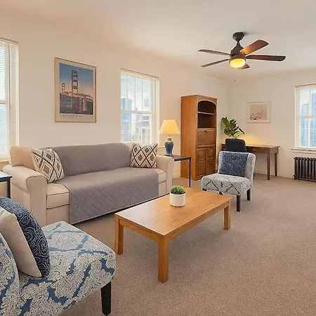 Apartment 1br Gold Coast Vintage Gem - Sp 1700 *