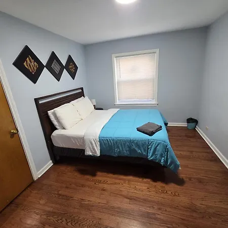Apartment Spacious 3br Retreat Free Parking By Shore Dr *