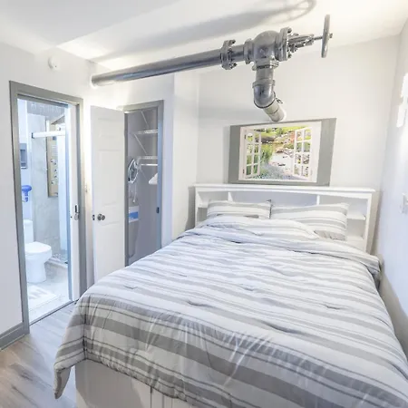 & Cozy 1-bedroom In Irving Park