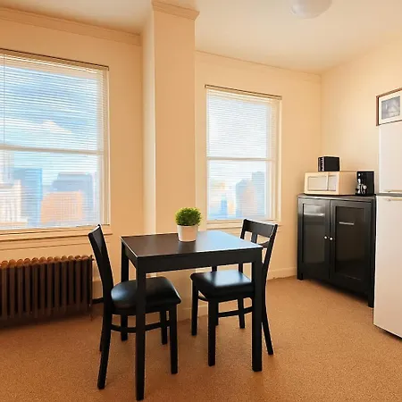 Apartment 1br Gold Coast Vintage Gem - Sp 1700 *