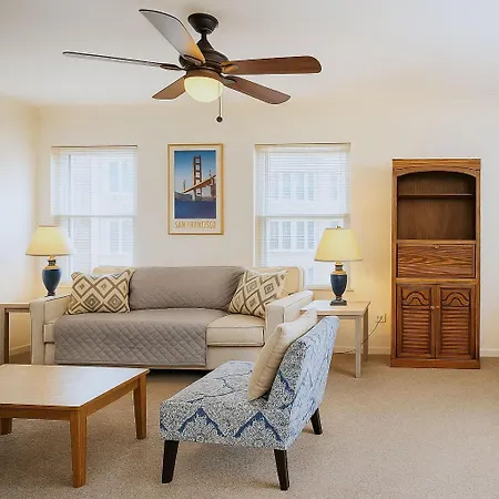 1br Gold Coast Vintage Gem - Sp 1700 Apartment