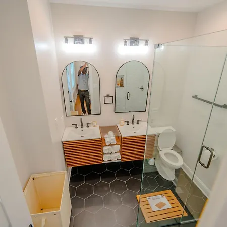Luxury Stylish 3br Minutes From Downtown * Chicago