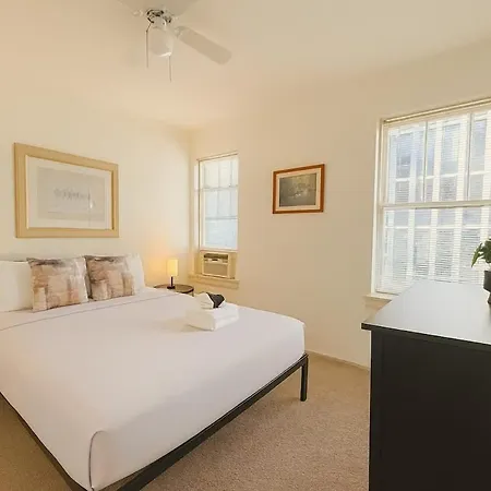 1br Gold Coast Vintage Gem - Sp 1700 * Chicago
