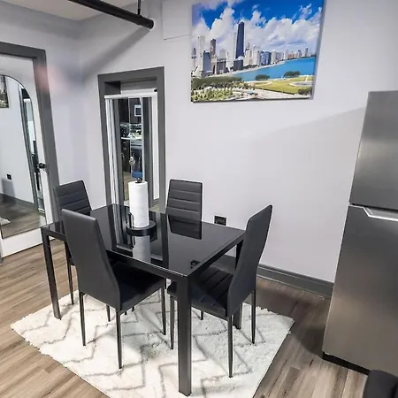 & Cozy 1-bedroom In Irving Park Chicago