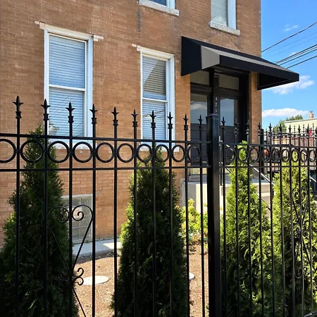 Historic Feel Modern Comfort Walk To Parks & Food