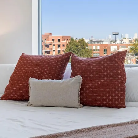 2br Loft Amazing Glass Views