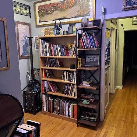 Apartment Tranquil Library 2brm 1bath Private Eclectic At Solar