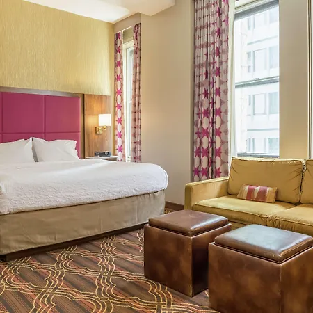 Hotel Hampton Majestic Theatre District Chicago