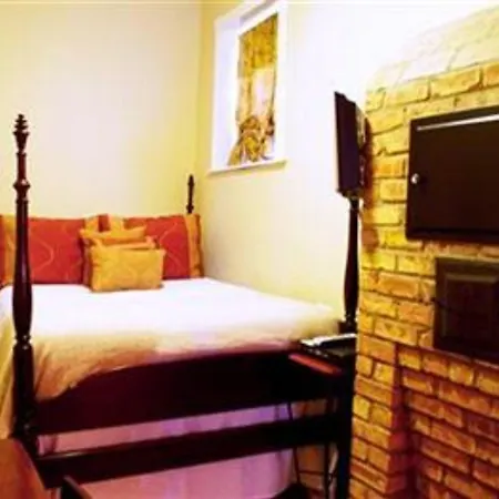 Old Bed & Breakfast Chicago