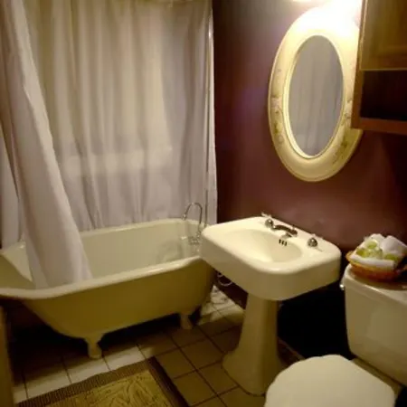 Old Bed & Breakfast Chicago