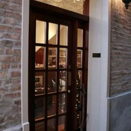 Inn The Golden Arm (adults Only) 2*