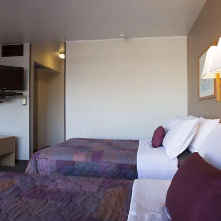 Motel Heart O' 3*