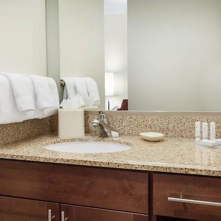 Hotel By Marriott Downtown/river North 3*