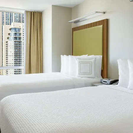 Hotel Springhill Downtown/river North 3*