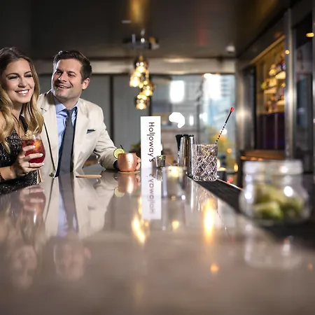 Springhill Downtown/river North Hotel 3*