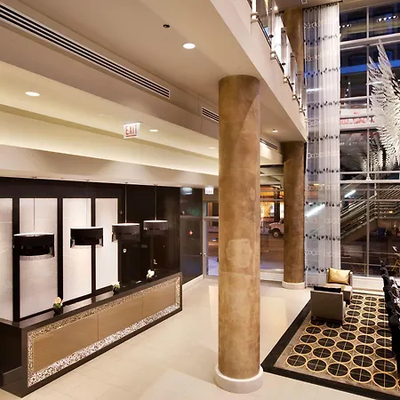 Hotel Thewit Chicago, A Hilton 4*