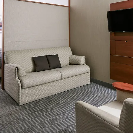 Hotel River 4*