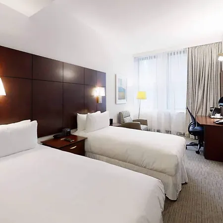 Hotel River 4*
