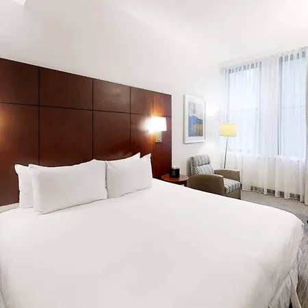 Hotel River