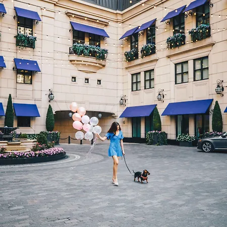 Waldorf Astoria Chicago
