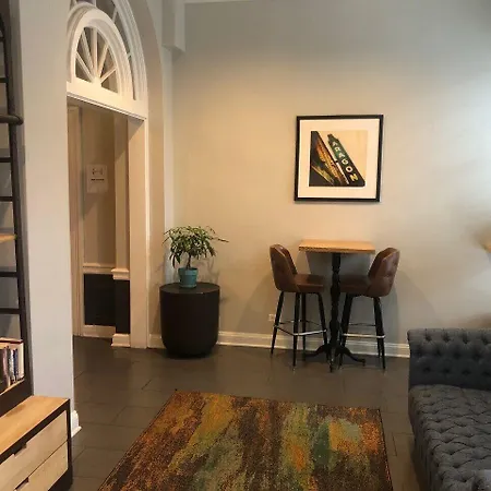 Getaway Hostel Chicago