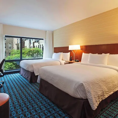 Hotel Fairfield And Downtown-river North 3*