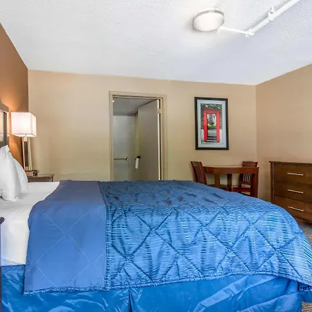 Inn Rodeway North Shore - Lincolnwood 3*