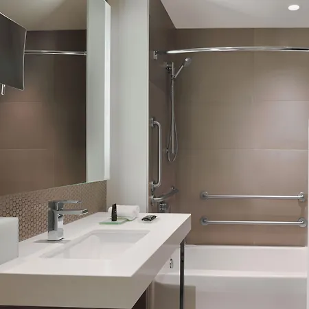Hyatt Centric The Loop Hotel 4*