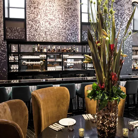 Hotel Londonhouse Chicago, Curio Collection By Hilton 4*